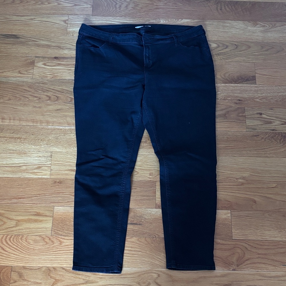 Old Navy Women's Skinny Jeans — Black Stretch Denim